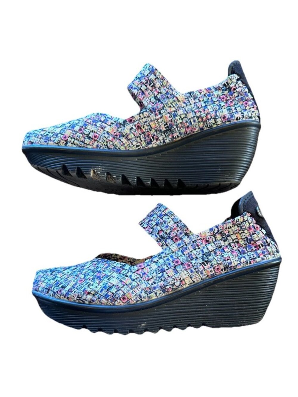 Women's Bernie Mev Fame Wedge Slipon  Multicolor Woven  Comfort Sandals 8.5 US